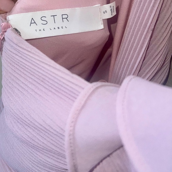 ASTR flowy jumpsuit - Picture 3 of 5